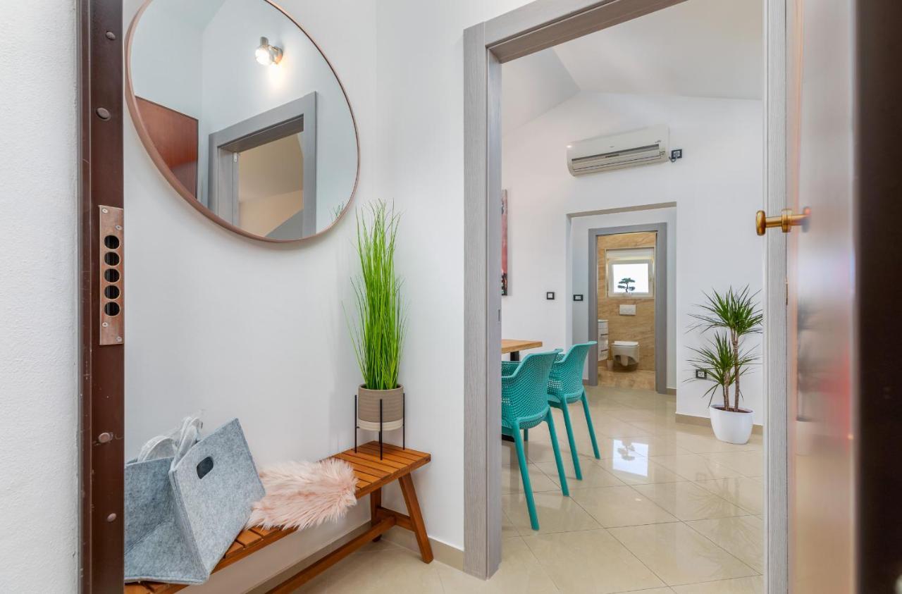 Apartment Vito With Sea View Fažana Buitenkant foto